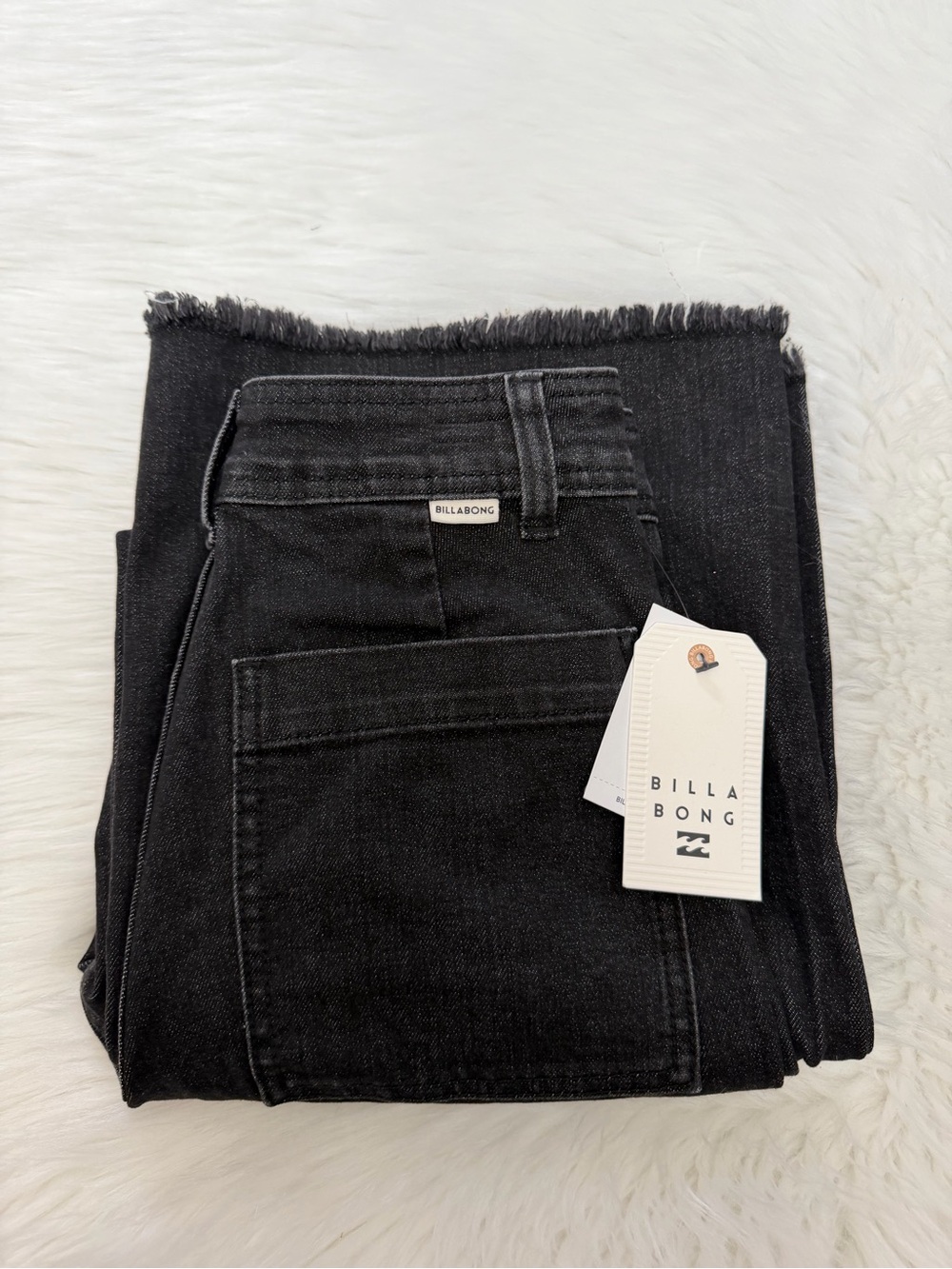 Billabong Black High-Rise Raw Hem Jeans Sz 24